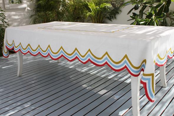 Triple Scalloped Tablecloth in Carnival